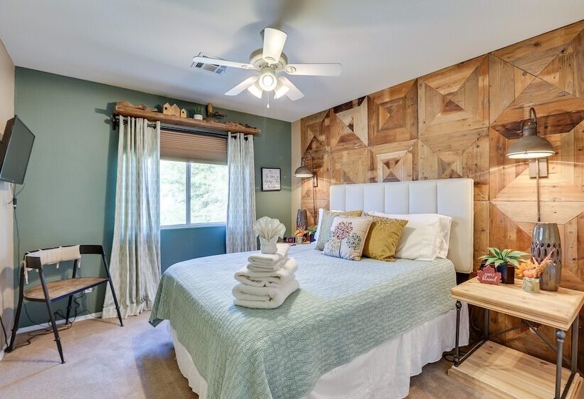 Cave Creek Getaway W/ Pool & Outdoor Kitchen!