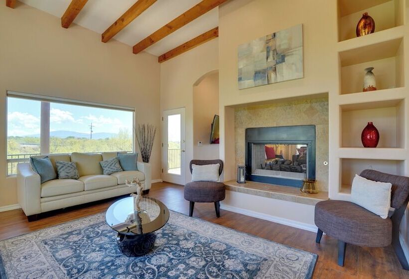 Updated Tucson Home W/ Panoramic Mtn Views & Pool!