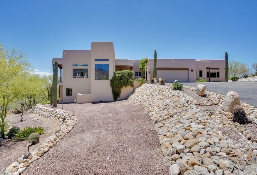 Updated Tucson Home W/ Panoramic Mtn Views & Pool!