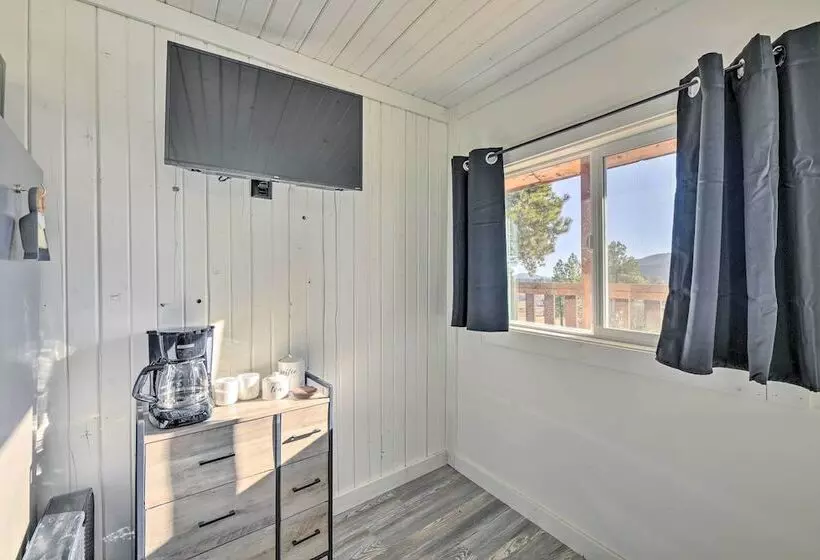 Well Appointed Bayfield Cabin W/ Forest Views!
