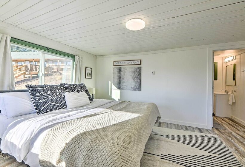 Well Appointed Bayfield Cabin W/ Forest Views!