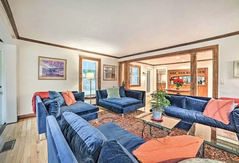 4 Seasons Bellaire Haven For Friends & Family!