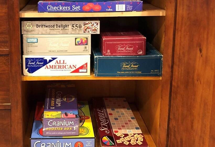 4 Seasons Bellaire Haven For Friends & Family!