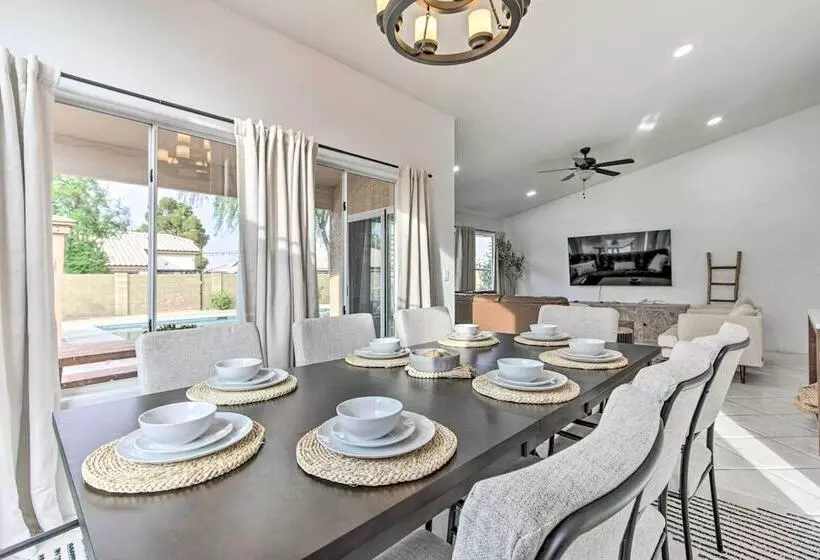 Beautiful Chandler Escape W/ Putting Green & Pool!