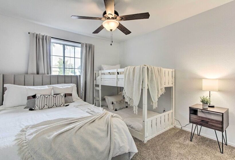 Beautiful Chandler Escape W/ Putting Green & Pool!