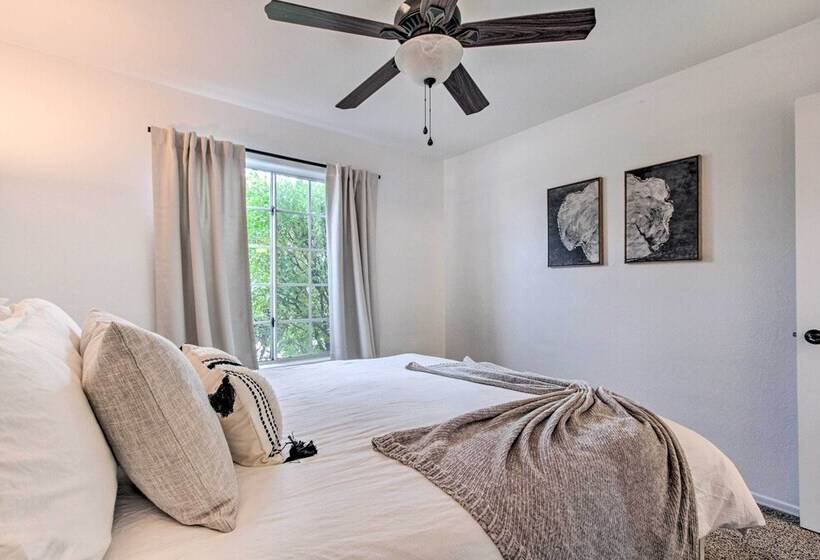 Beautiful Chandler Escape W/ Putting Green & Pool!