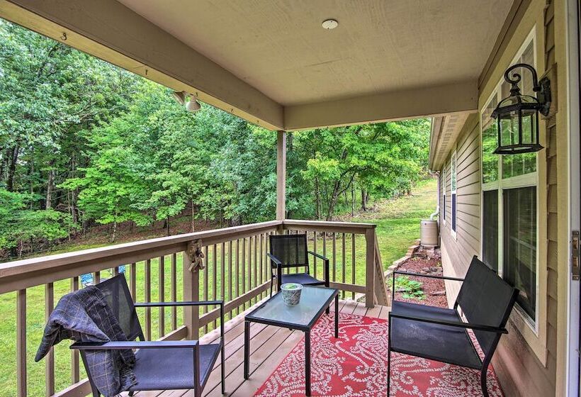 Bella Vista Home: Steps To Mountain Biking Trails!