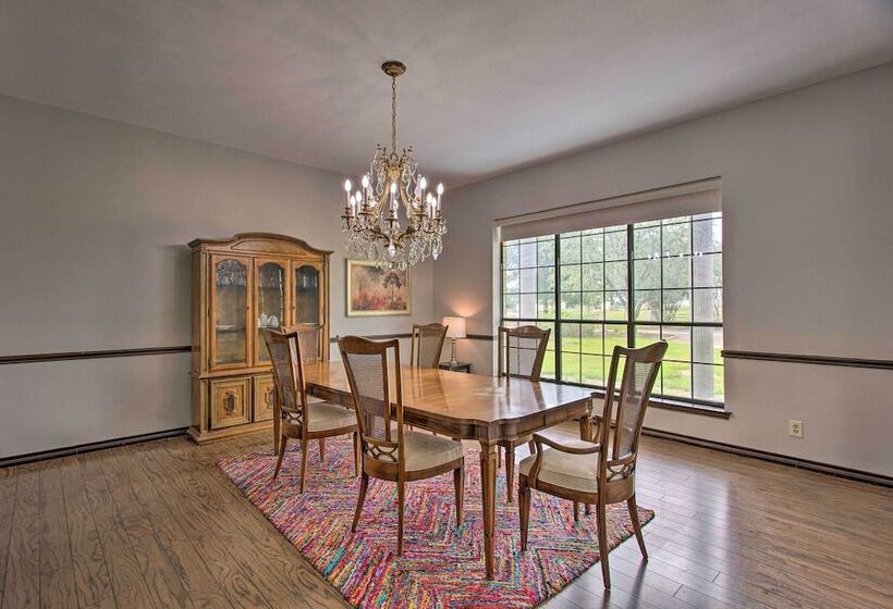 Big Barrels Ranch On 50 Acres: Countryside Views