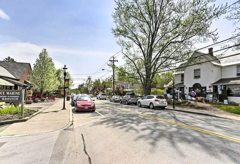 Bolton Landing Cottage W/ Deck, Walk To Beach!