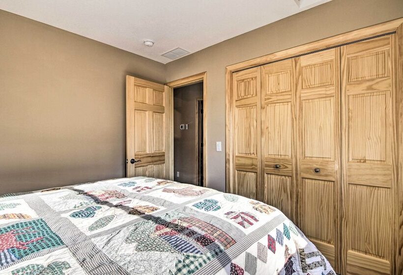 Breezy Point Cabin W/ Fire Pit Walk To Lake