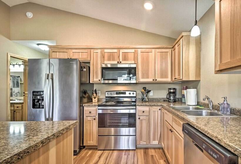 Breezy Point Cabin W/ Fire Pit Walk To Lake