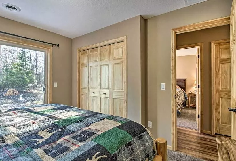 Breezy Point Cabin W/ Fire Pit   Walk To Lake