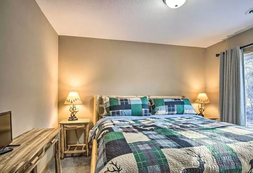 Breezy Point Cabin W/ Fire Pit   Walk To Lake