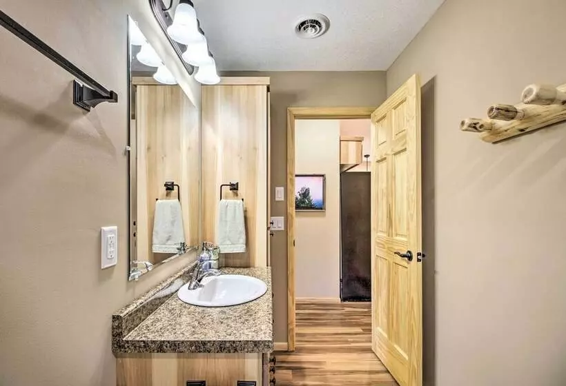 Breezy Point Cabin W/ Fire Pit   Walk To Lake