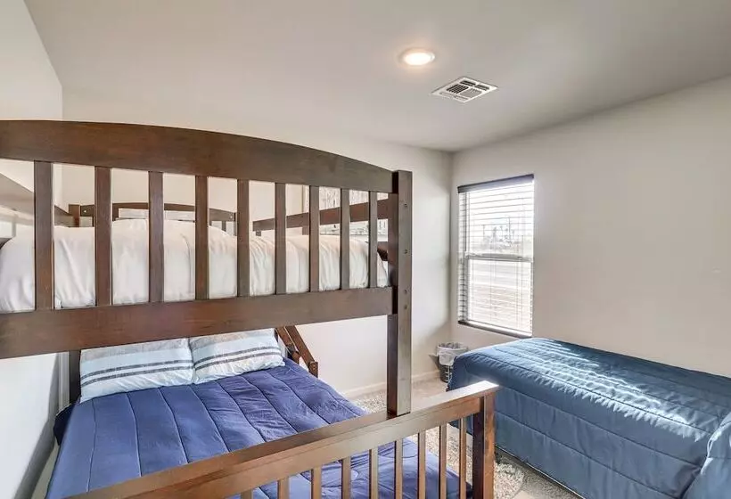 Bullhead City Home W/ Mtn View, By Colorado River