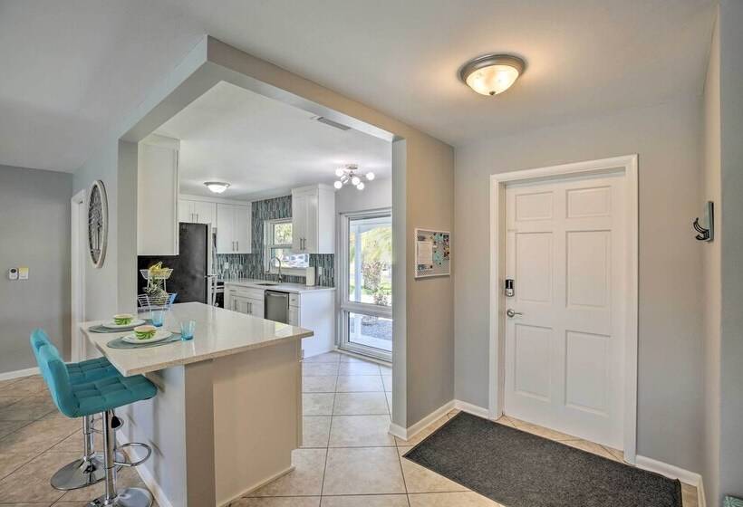 Boat & Fish: Waterfront Cape Coral Home W/ Pool