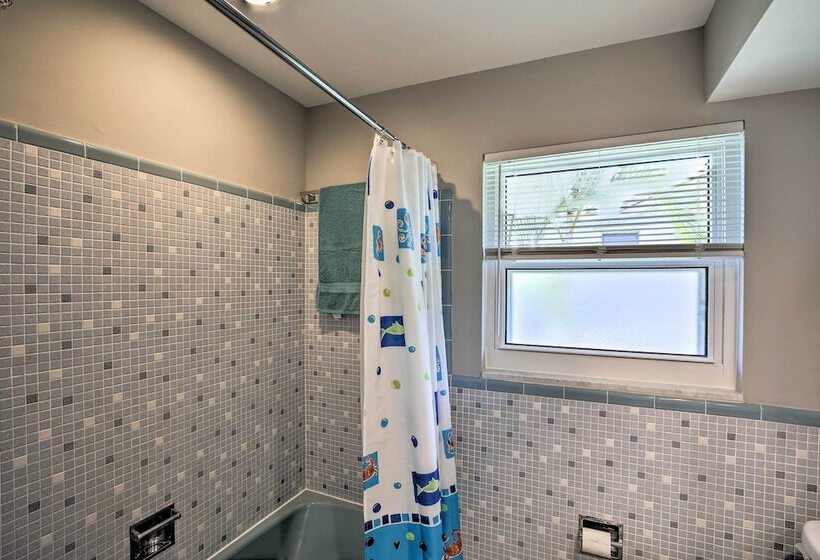 Boat & Fish: Waterfront Cape Coral Home W/ Pool