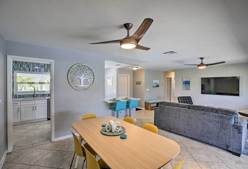 Boat & Fish: Waterfront Cape Coral Home W/ Pool