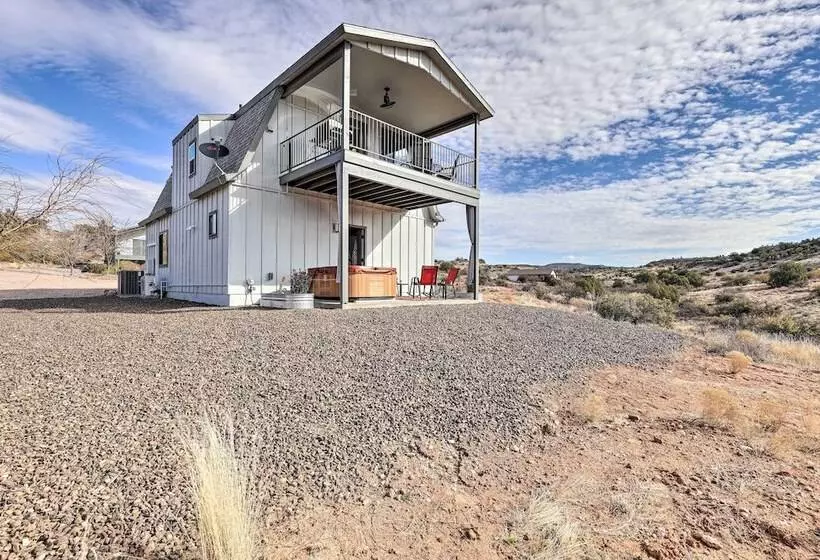 Wine Country Retreat In Cornville: Hot Tub & View