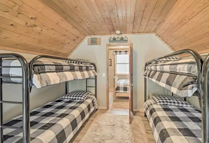 Cozy Birchwood Retreat On Utv Trail W/ Hot Tub!