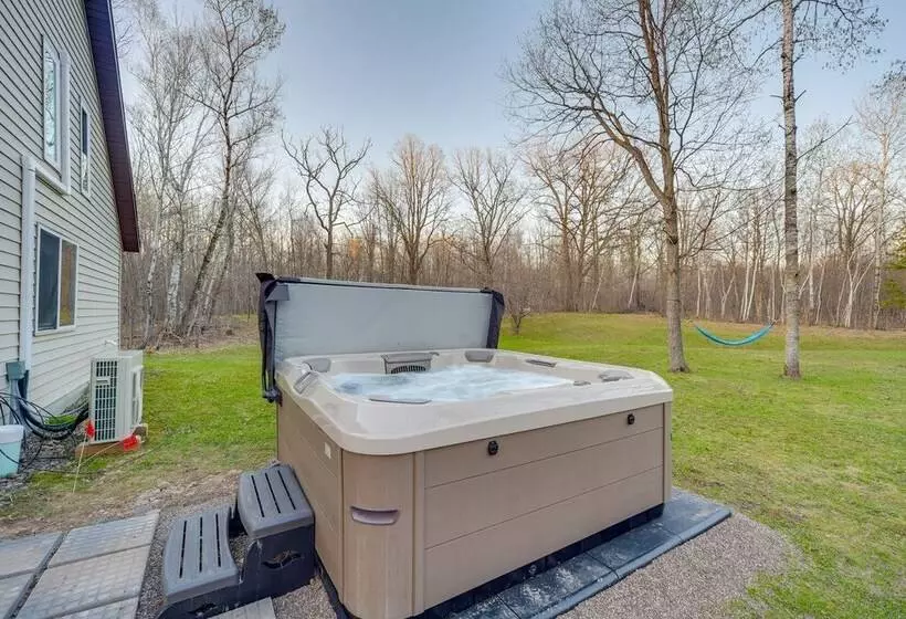 Cozy Birchwood Retreat On Utv Trail W/ Hot Tub!