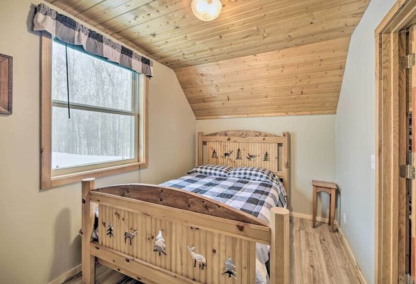 Cozy Birchwood Retreat On Utv Trail W/ Hot Tub!
