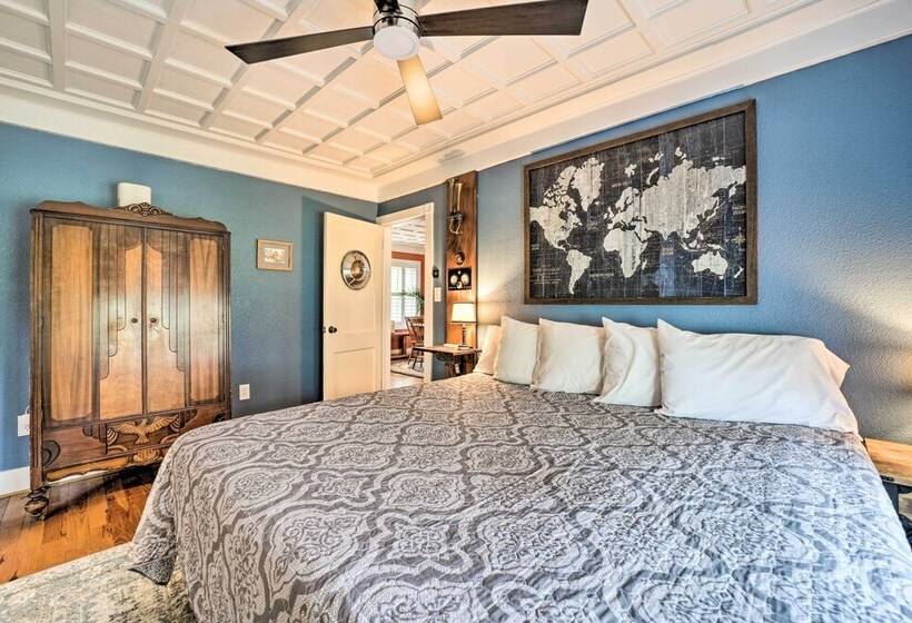 Cozy Wooded Retreat: 2 Mi To Dtwn Brevard!