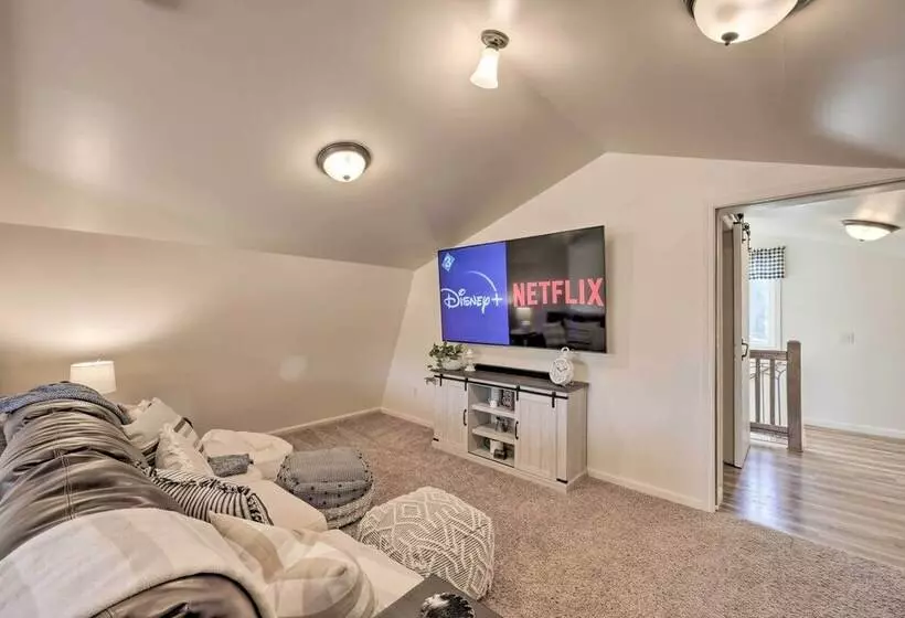 Family Home Near Kings & Sequoia National Parks!