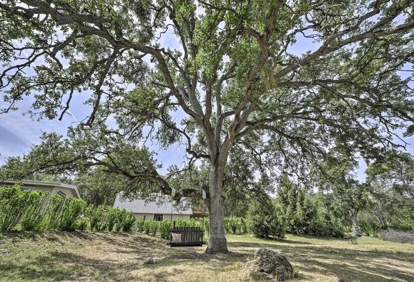 Family Home Near Kings & Sequoia National Parks!