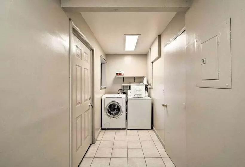 Family Home Near Kings & Sequoia National Parks!