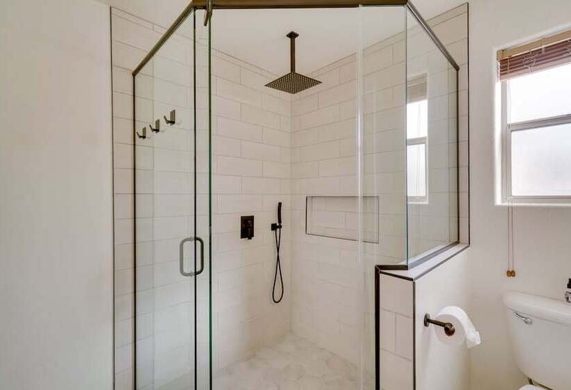 Lake Havasu Home W/ Fire Pit & Grill, 3 Mi To Lake