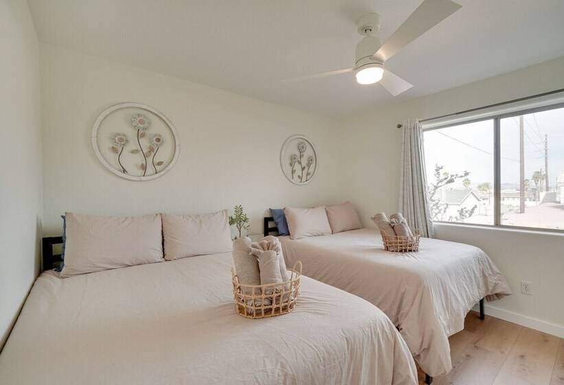 Lake Havasu Home W/ Fire Pit & Grill, 3 Mi To Lake