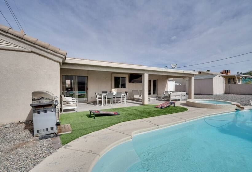 Lake Havasu Home W/ Fire Pit & Grill, 3 Mi To Lake