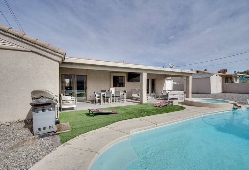 Lake Havasu Home W/ Fire Pit & Grill, 3 Mi To Lake