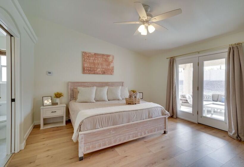 Lake Havasu Home W/ Fire Pit & Grill, 3 Mi To Lake