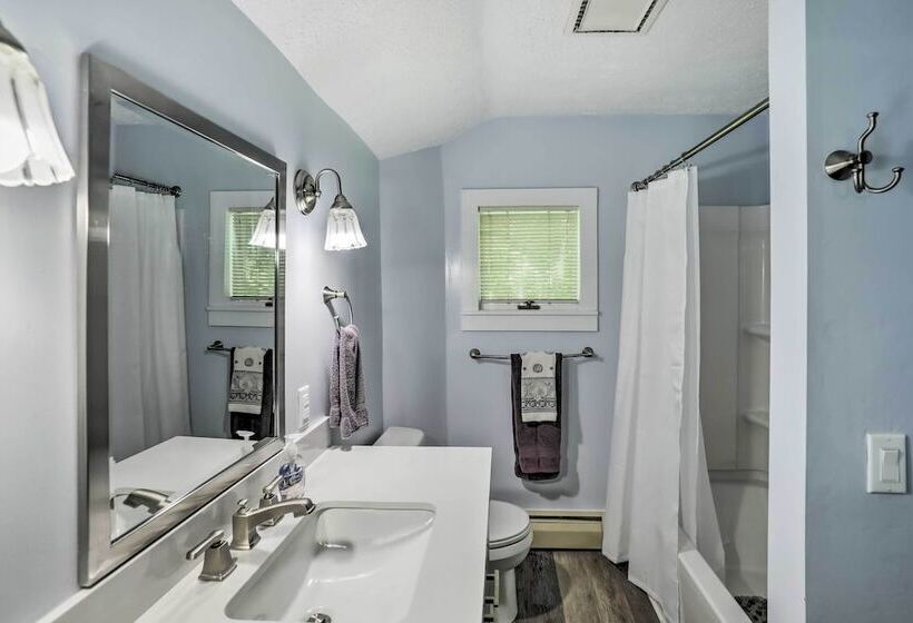 Finger Lakes Home W/ Sweeping Views And Sun Deck!