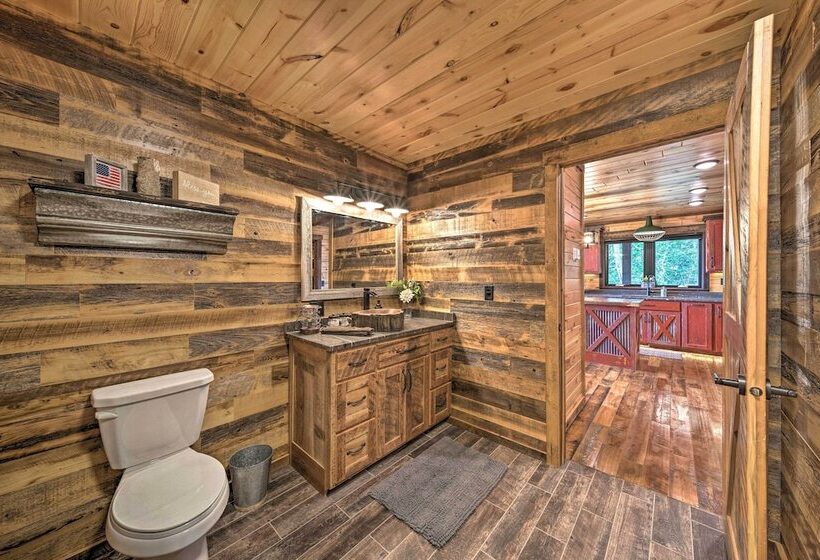 Galena Cabin W/ Wraparound Porch & Game Room!