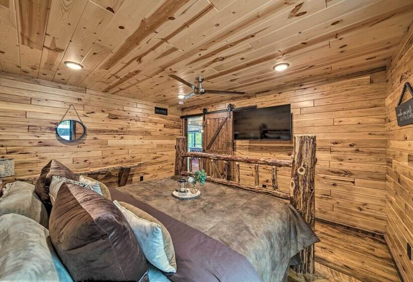 Galena Cabin W/ Wraparound Porch & Game Room!