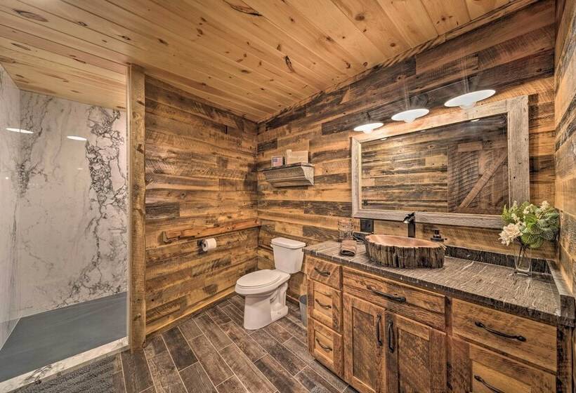 Galena Cabin W/ Wraparound Porch & Game Room!