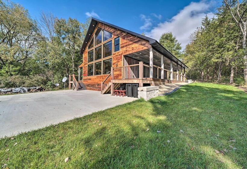 Galena Cabin W/ Wraparound Porch & Game Room!