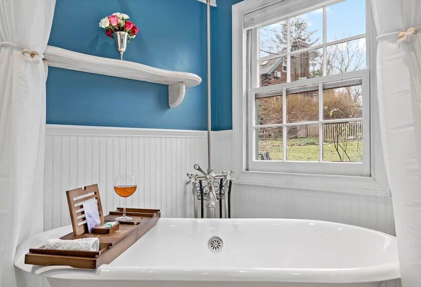 Guilford Carriage House At Granite Lodge!