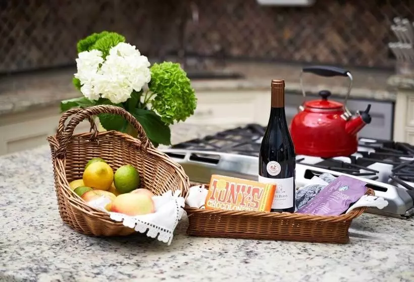 Guilford Carriage House At Granite Lodge!