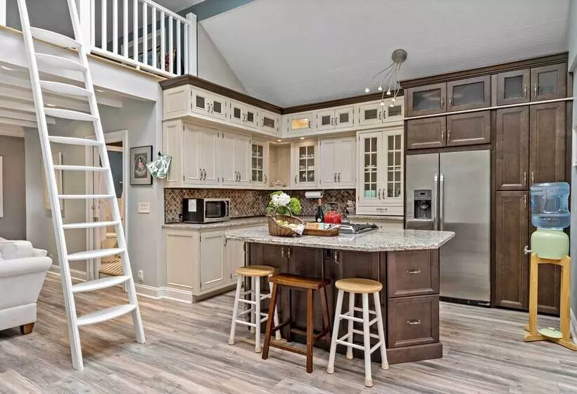 Guilford Carriage House At Granite Lodge!