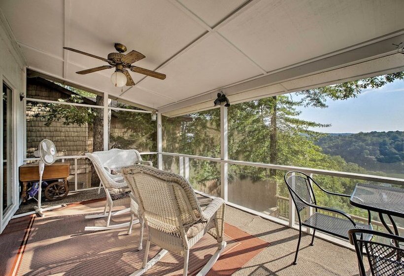 Hillside Rogers Cottage W/ Beaver Lake Views!