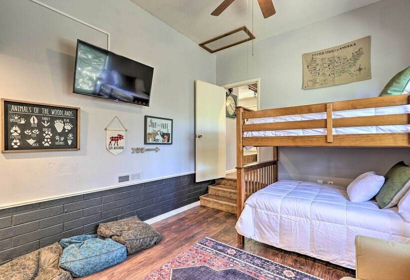 Prescott Home W/ Fireplace ~ 2 Mi To Downtown!