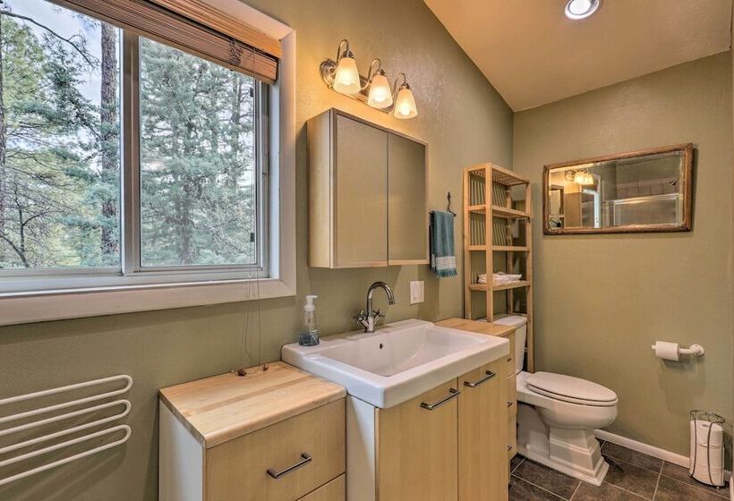 Prescott Home W/ Fireplace ~ 2 Mi To Downtown!