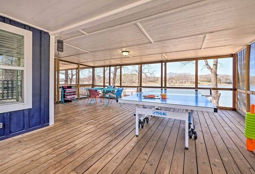 Lakefront Fort Towson Home: Private Dock & 3 Decks