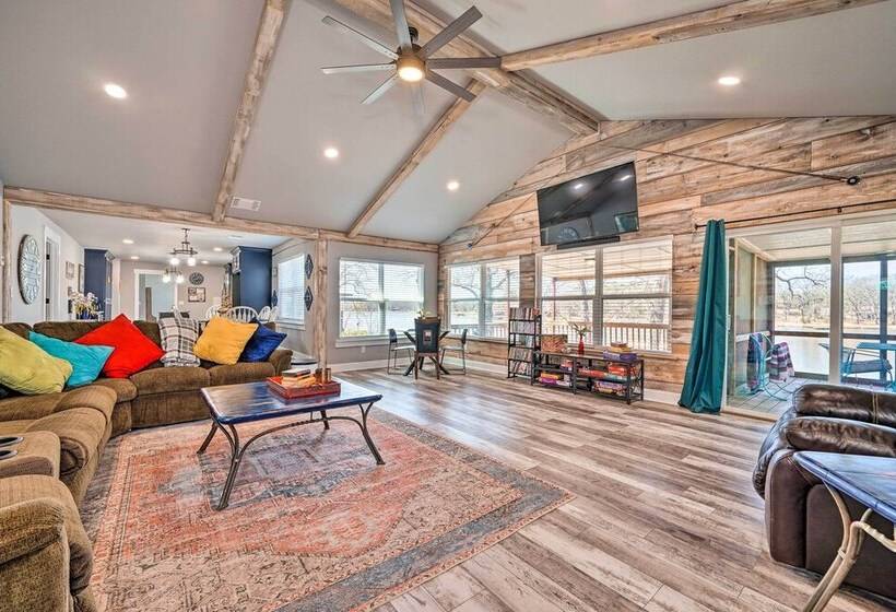 Lakefront Fort Towson Home: Private Dock & 3 Decks