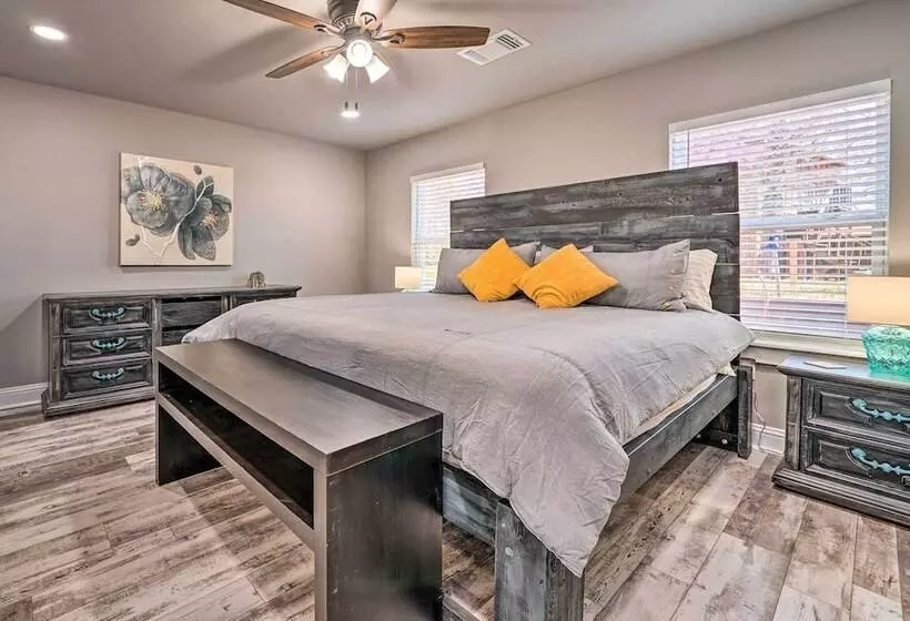 Lakefront Fort Towson Home: Private Dock & 3 Decks