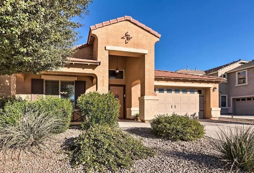 Maricopa Home W/ Swim Up Bar, Heated Pool & Slide